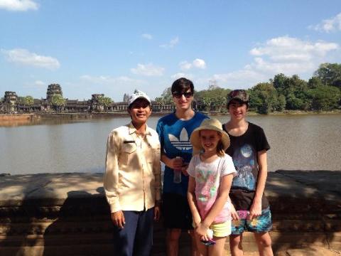 Angkor-family-tours-480x360 Homepage