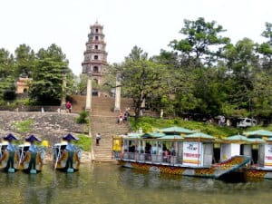 HALF-DAY HUE SIGHTSEEING TOUR TO THIEN MU PAGODA, IMPERIAL CITADEL 