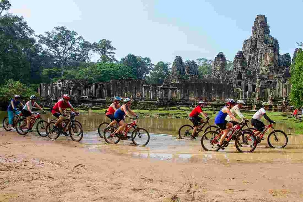 TOXIC ANGKOR BIKING TOUR TO SIHANOUK VILLE