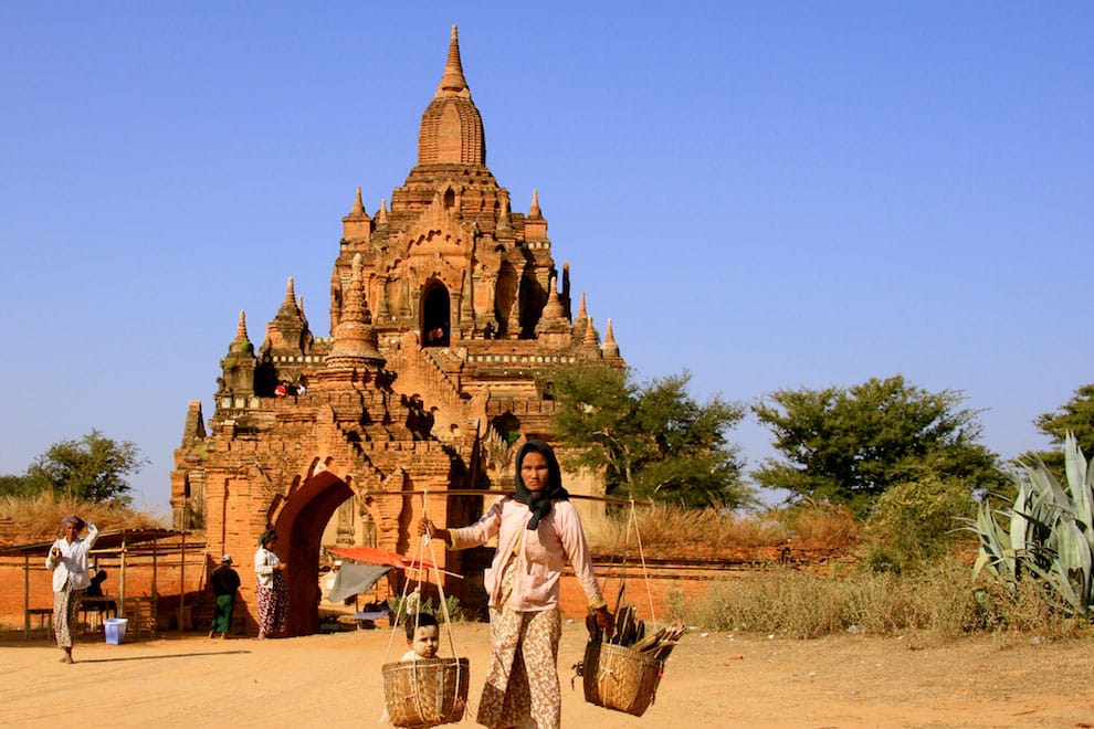 FULL DAY BAGAN TOUR TO TEMPLES AND VILLAGES