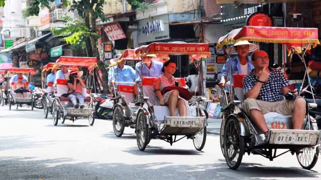 11 DAY LAOS AND VIETNAM NORTHERN TOUR