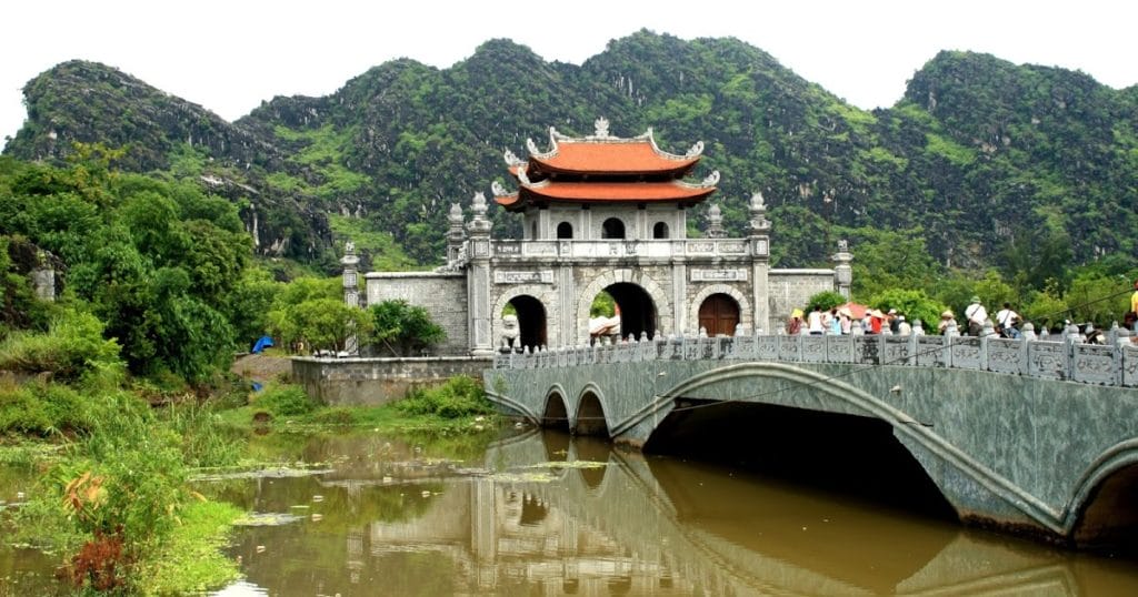 HANOI TOUR TO HOA LU & CUC PHUONG NATIONAL PARK FOR 2 DAYS