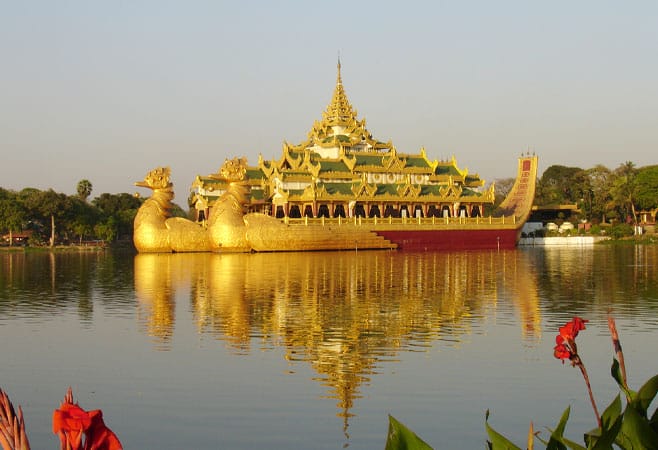 HALF DAY YANGON BIKING TOUR