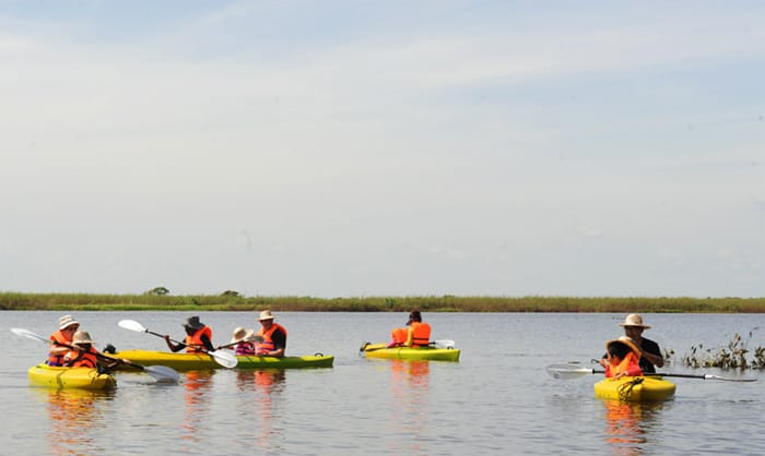 PHNOM PENH KAYAKING TOUR TO SIEM REAP