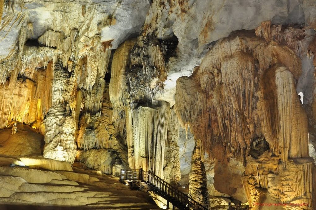 PHONG NHA GROUP TOUR TO THIEN DUONG CAVE