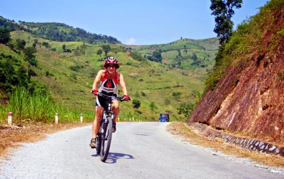 Sapa biking tours to homestay - Sapa biking trips