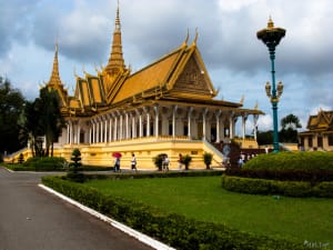 LAOS CAMBODIA FAMILY HOLIDAY FOR ESCAPES