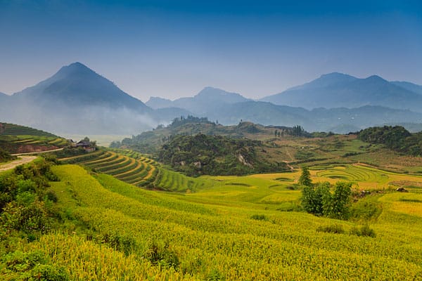 HALF-DAY SAPA BIKING TOUR TO TA PHIN VILLAGE