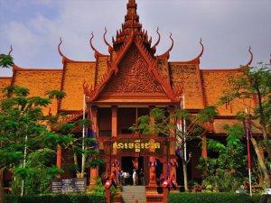 RV Jahan Upstream Cruise Tour from Saigon to Siemreap