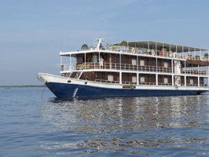 Cambodia Downstream Cruise Tour to Vietnam by Toum Tiou - 8 Days