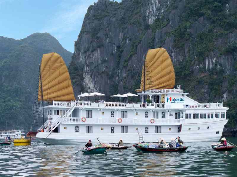 Halong Majestic Cruise Holiday for 3 Days / 2 Nights