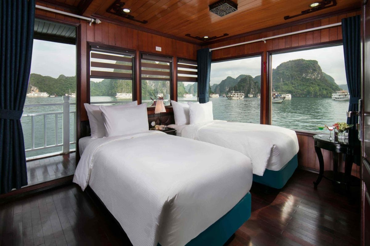 Halong Classic Honeymoon Tour