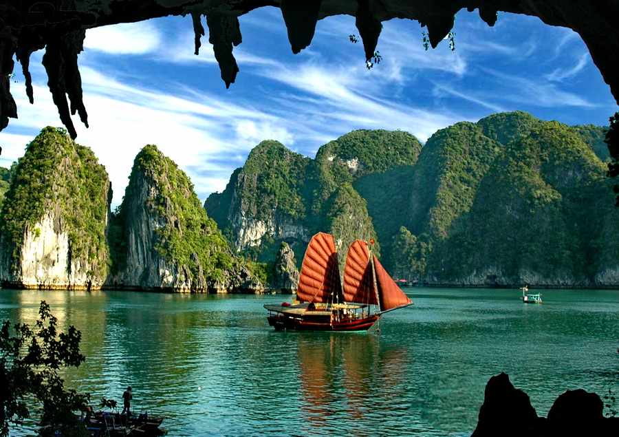 BEST SELLING VIETNAM AND CAMBODIA HOLIDAY - 13 DAYS