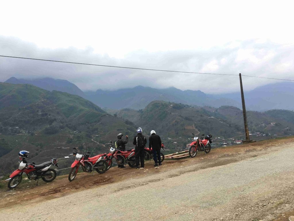 10-DAY VIETNAM MOTORBIKE TOUR WITH HALONG BAY