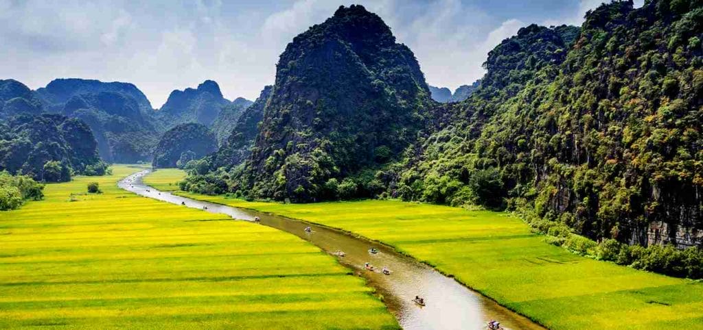 11 DAY LAOS AND VIETNAM NORTHERN TOUR
