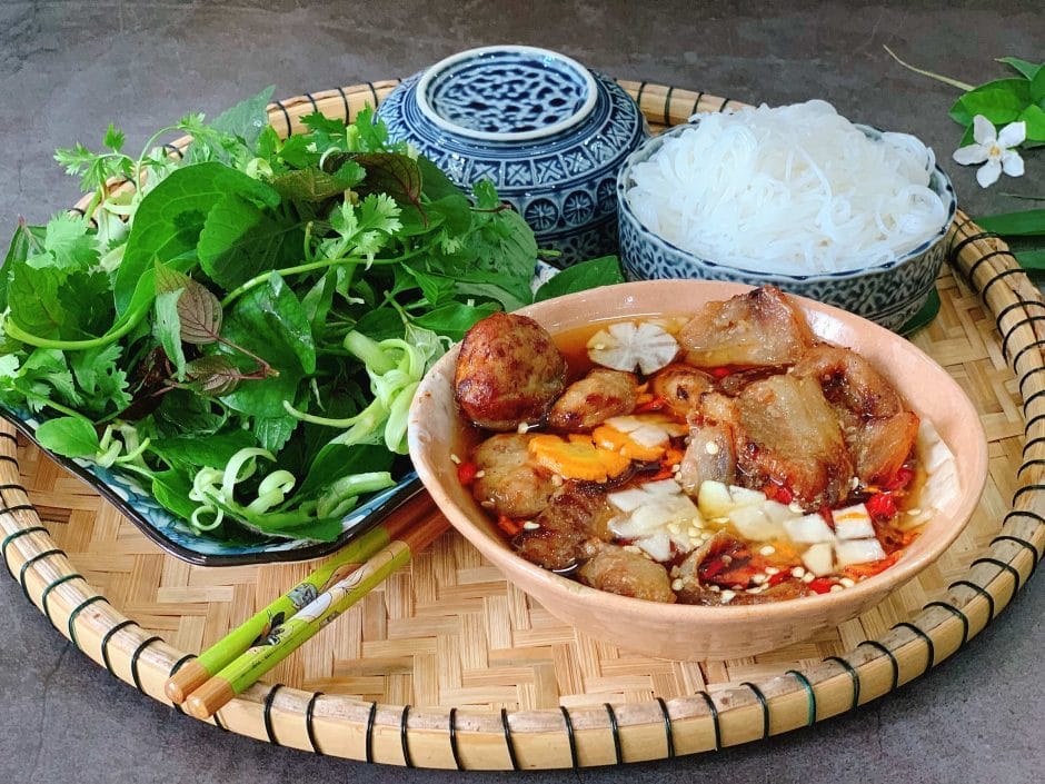 Top 10 must-try dishes in the culinary capital of Vietnam