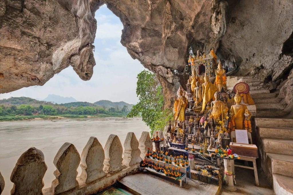 8 Days Lifetime Laos Tour from Vientiane to Vang Vieng, Luang Prabang