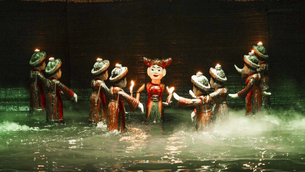 SAIGON EVENING TOUR WITH WATER PUPPETRY & DINNER CRUISE