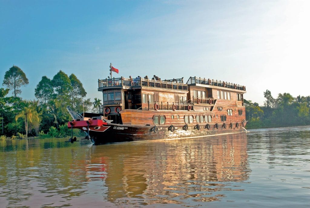 Upstream Mekong River Cruise Tour From Vietnam To Cambodia - 10 Days