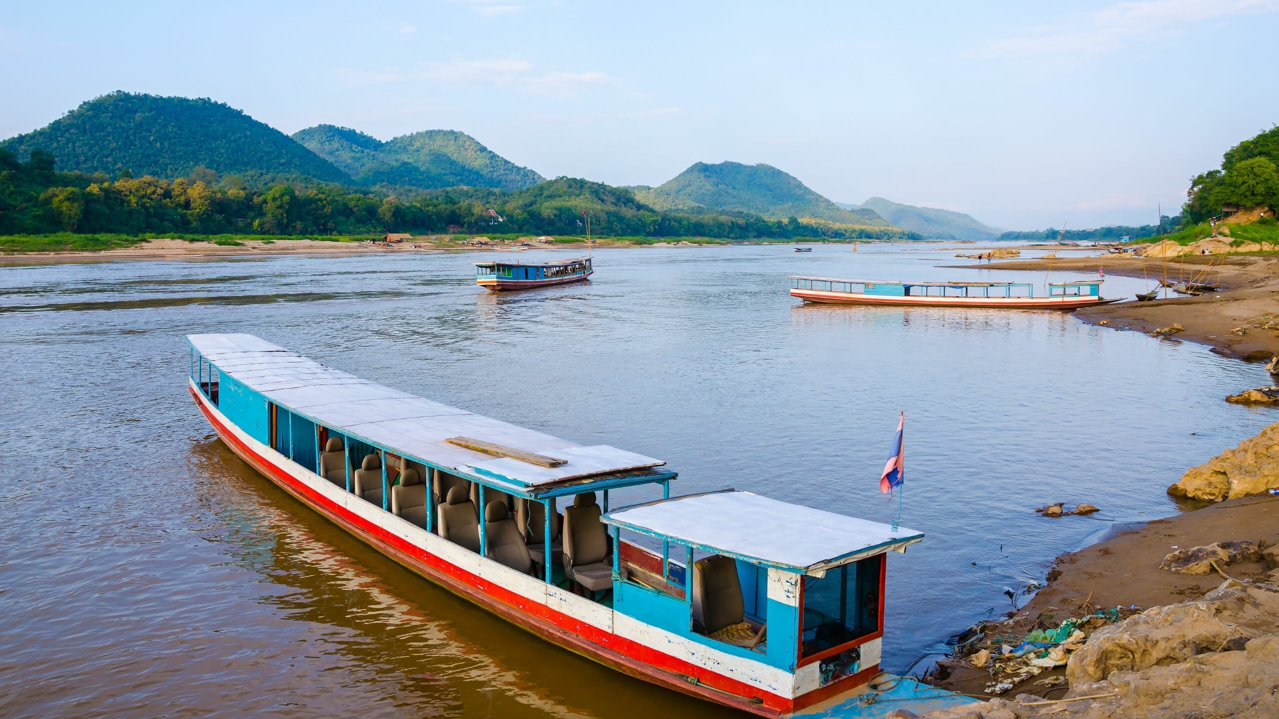 Mekong-River-Cruise-chiang-mai-to-luang-prabang-by-luxury-boat-16 How to Travel from Thailand to Laos: A Complete Guide