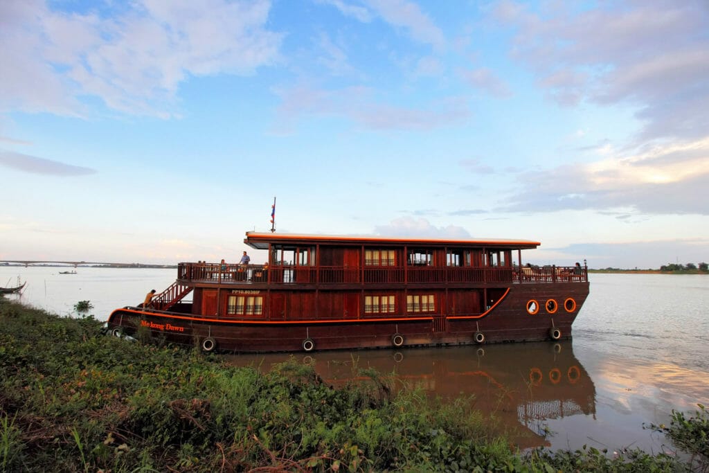 4-Day Siem Reap Downstream Cruise to Phnom Penh
