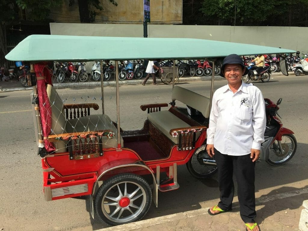 3-Day Siem Reap Downstream Cruise to Phnom Penh