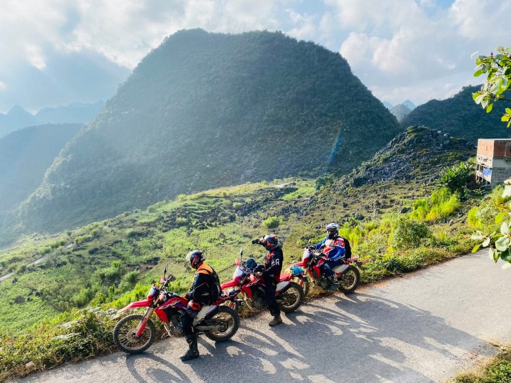 Spectacular Northern Vietnam Motorbike Tour via Ha Giang, Meo Vac, Ban Gioc and Mau Son