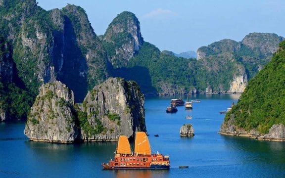 Why Vietnam Tour to Hanoi, Halong Bay, Ninh Binh in 5 Days