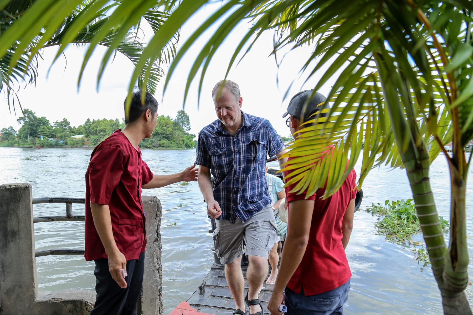 why-you-should-take-mekong-delta-cruise-tour-to-can-tho-and-cai-be-10 8-Day Mekong River Cruise from Saigon to Siem Reap by Mekong Princess