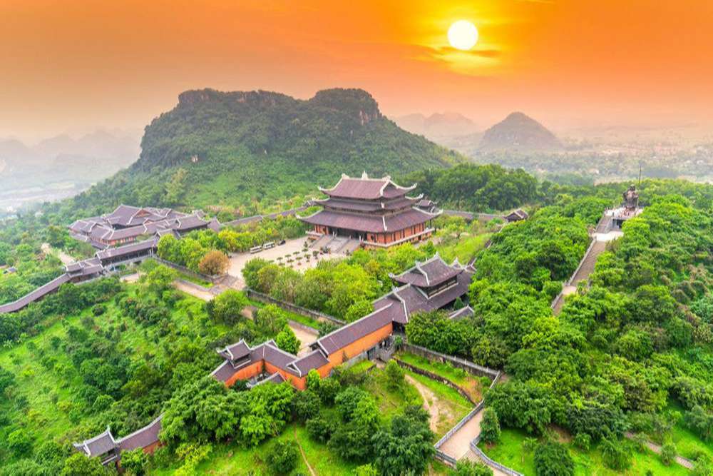 WHY SHOULD YOU VISIT NINH BINH – VIETNAM IN 2024?