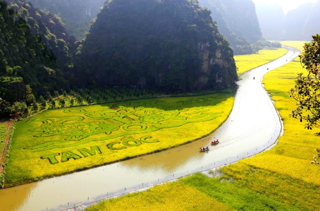 ninh-binh-anh-so-du-lich-cc-1021-864-1024x676 Mind-Blowing Northern Vietnam Trip to Hanoi - Sapa - Ninh Binh - Halong Bay