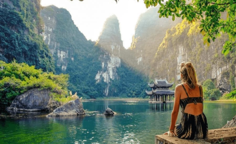 Top 8 Amazing Places to visit on the 2 Days 1 Night Ninh Binh Tour