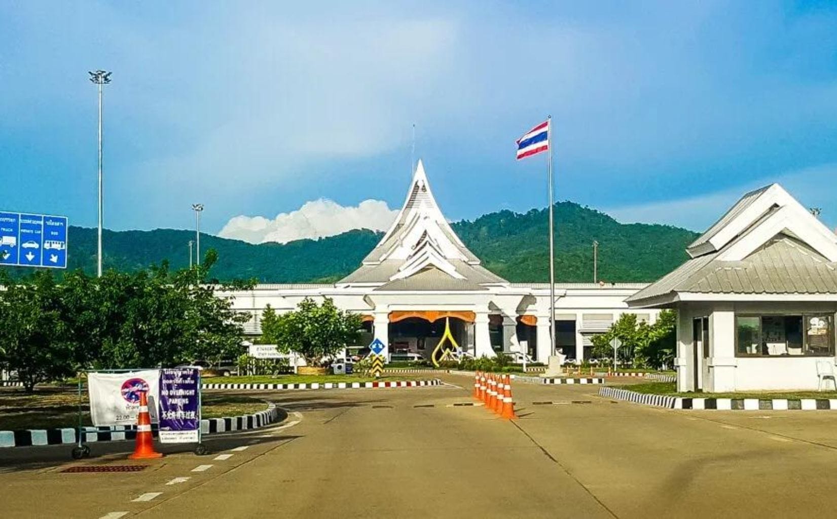 chiang-khong-border-checkpoint-2 How to Immigrate into Laos from Thailand’s Border Checkpoint: A Complete Guide