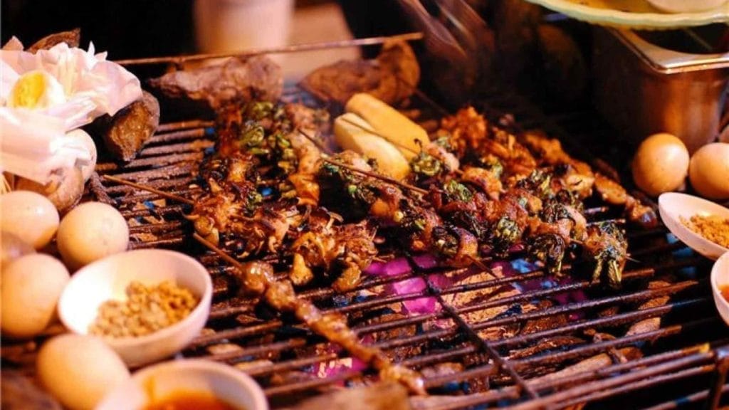 grilled-food-1024x576 Must-Try Foods in Northern Vietnam: A Culinary Journey through Hanoi, Sapa, and Ninh Binh