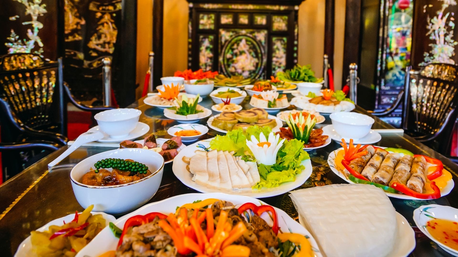 explore-vietnamese-cuisine-a-guide-for-overseas-vietnamese-and-viet-kieu-7 Explore Vietnamese Cuisine: A Guide for Overseas Vietnamese and Viet Kieu