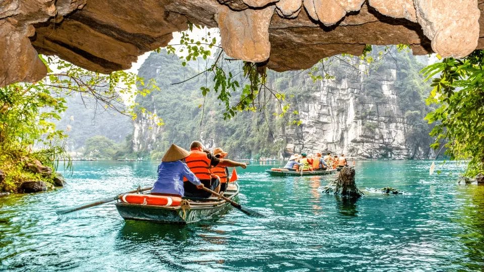 When to Visit Northern Vietnam to Avoid Crowds: Best Time Guide best-time-to-visit-ninh-binh-for-a-boat-tour-3 When to Visit Northern Vietnam to Avoid Crowds: Best Time Guide