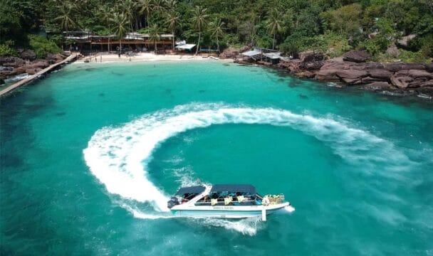 CANO-TRIP-TOUR-4-DAO-BANG-CANO-SPEED-BOAT-4-ISLANDS-TRIP-IN-THE-SOUTH-PHU-QUOC-1-e1759822843900-608x360 Vietnam