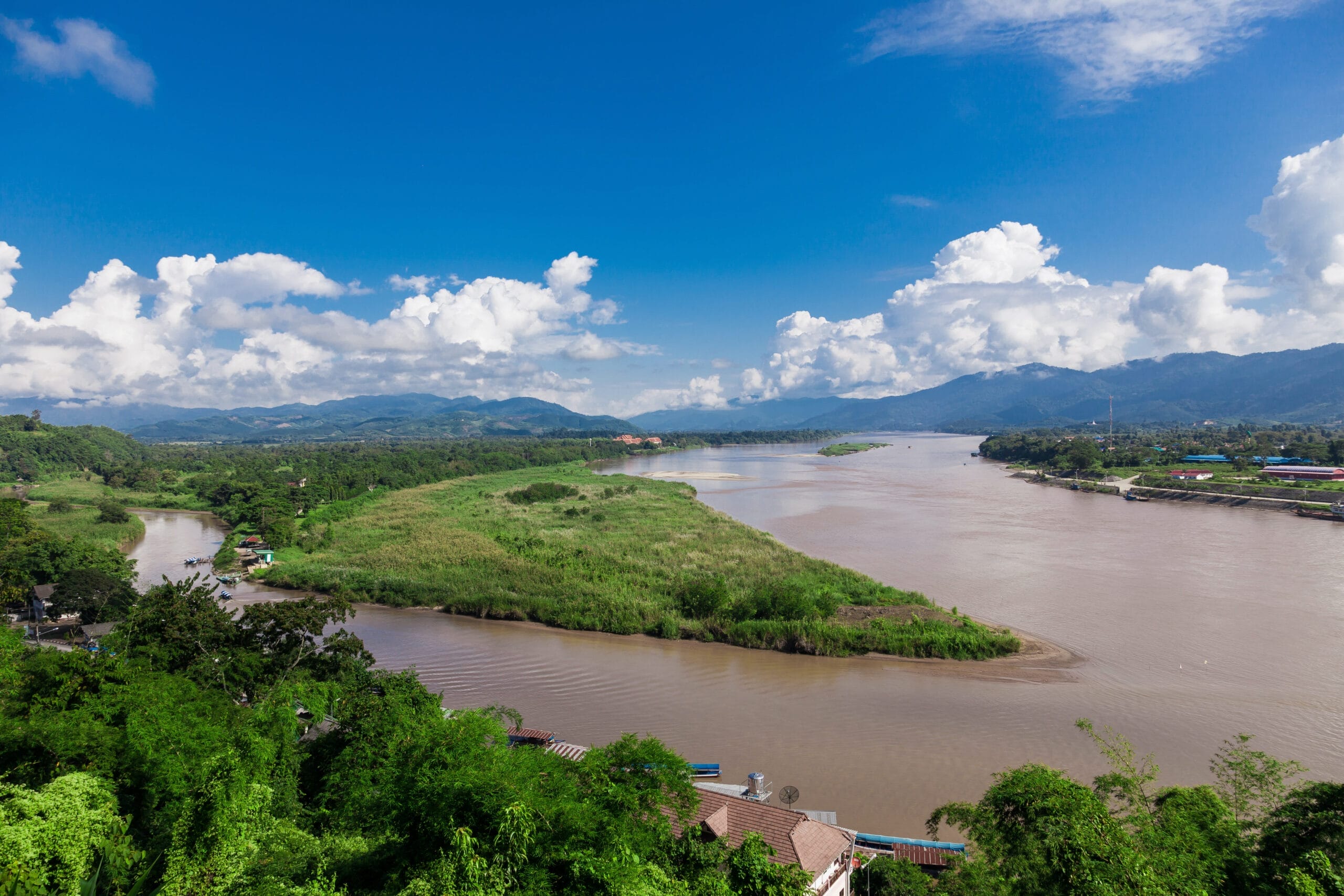 Golden-Triangle-at-Mekong-River-117-Credit-zaschnaus-stock.adobe_.com_ Why to Choose Shompoo Cruise and What to See Along the Mekong River in Laos