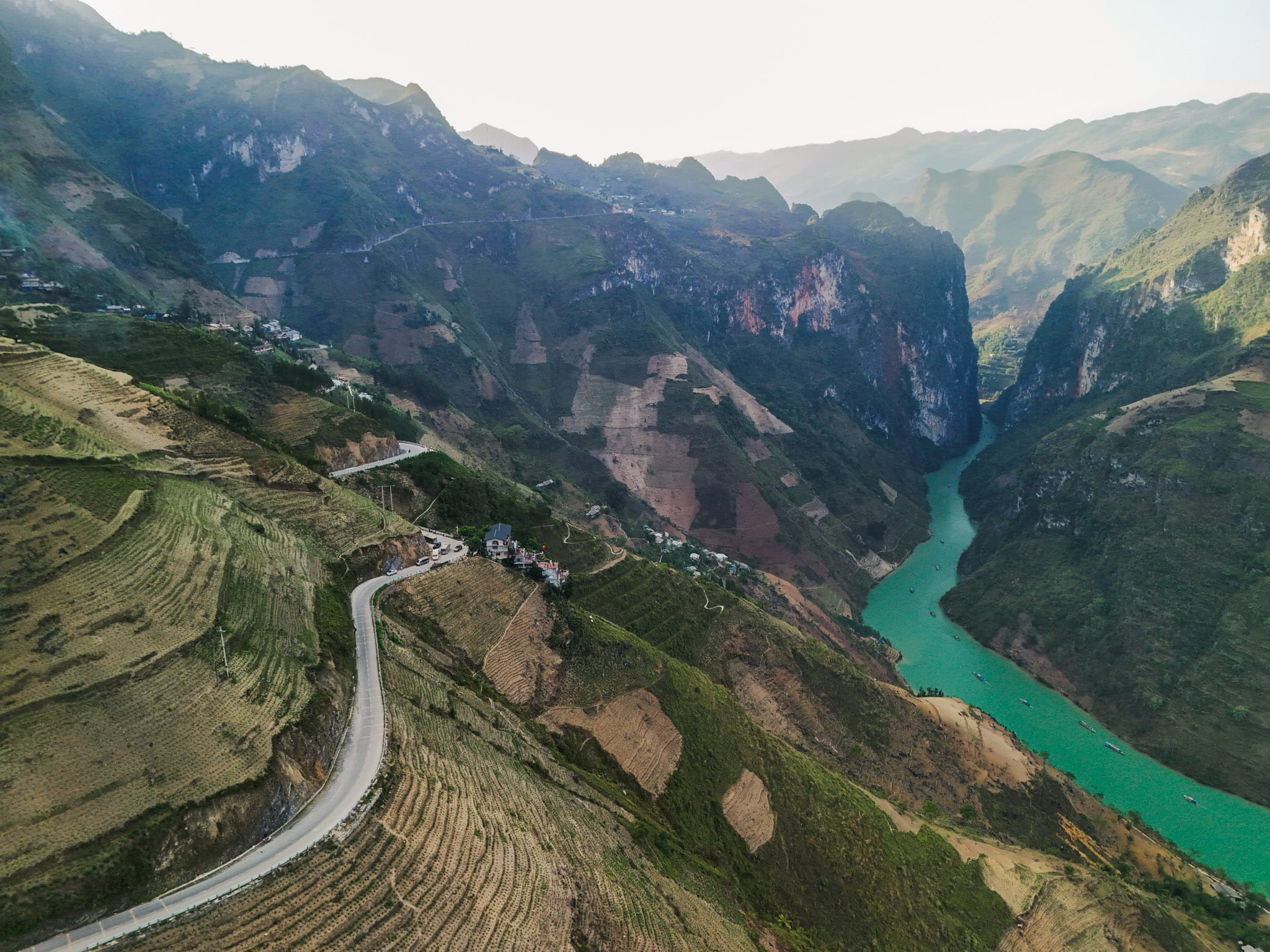 bao-lac-motorbike-tour-to-dong-van-via-meo-vac-1 14-Day Ultimate Northern Vietnam Offroad Motorbike Adventure to Ban Gioc Waterfall, Ha Giang, Sapa, Dien Bien Phu