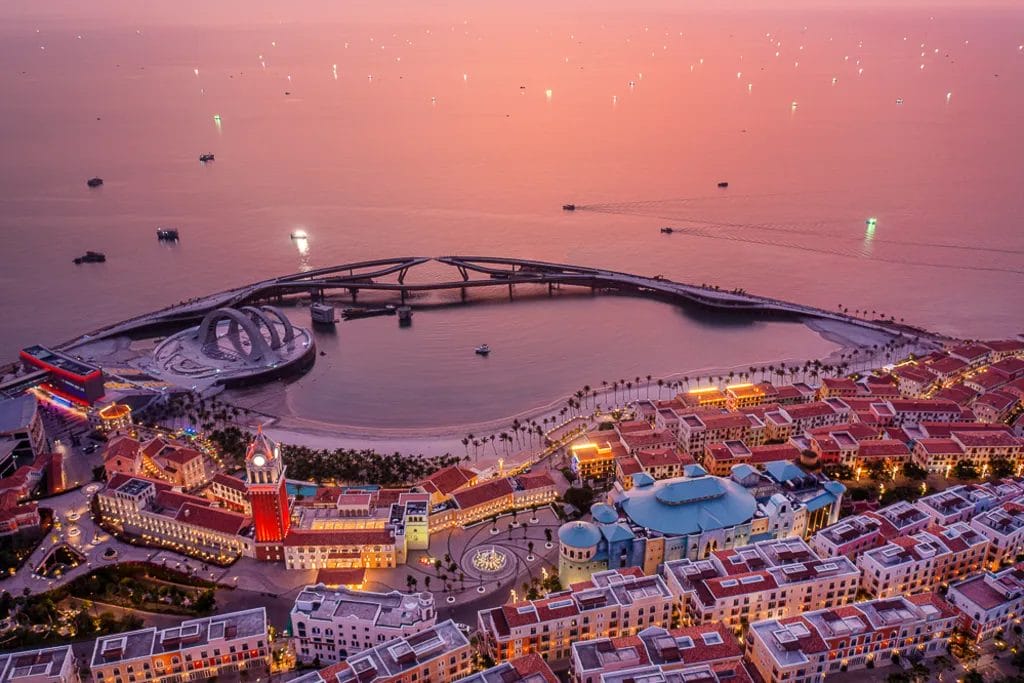 Best Season to Visit Phu Quoc Island exploring-phu-quoc-top-beaches-and-island-hopping-experiences-a-complete-travel-guide-5 Best Season to Visit Phu Quoc Island