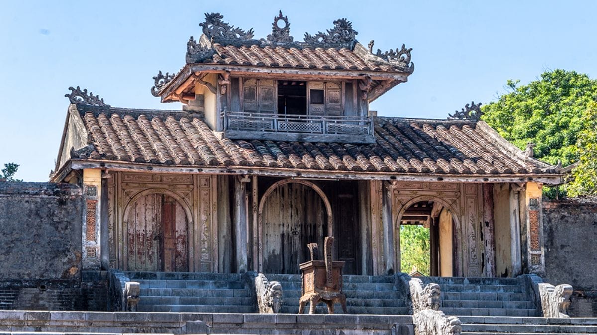 Must-See Tombs Around Thua Thien Hue Thieu-Tri-Tomb-1 Must-See Tombs Around Thua Thien Hue