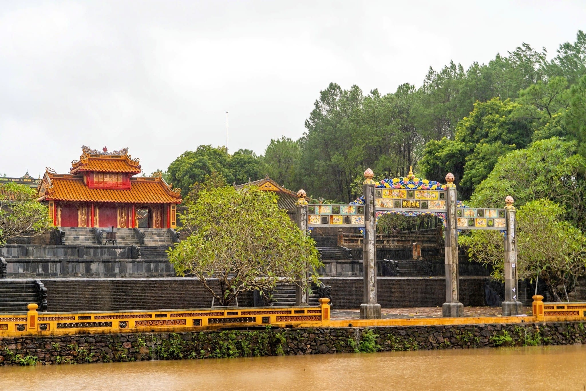 Must-See Tombs Around Thua Thien Hue Thieu-Tri-Tomb Must-See Tombs Around Thua Thien Hue