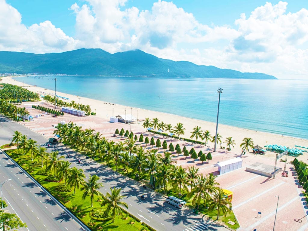 Best Beaches Between Da Nang and Hoi An my-khe-beach-in-da-nang-1 Best Beaches Between Da Nang and Hoi An