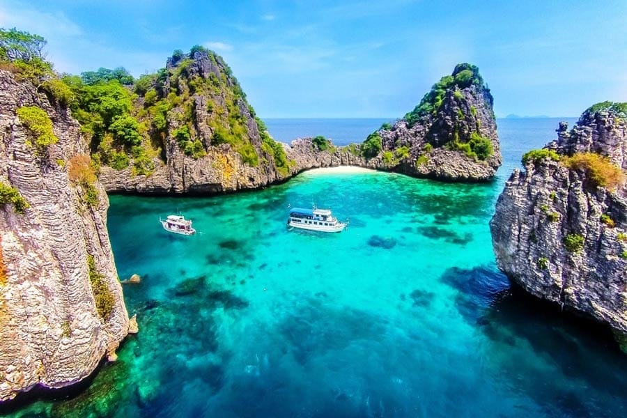 Romantic Islands in Thailand for Honeymoon: Where to Go & Why ko-lanta-island-thailand-1 Romantic Islands in Thailand for Honeymoon: Where to Go & Why