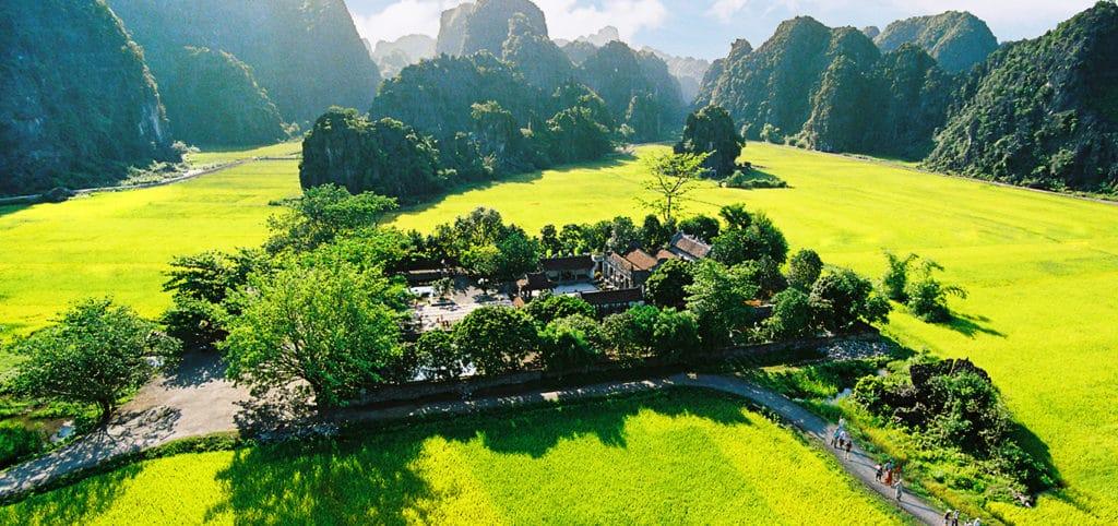 VIETNAM STUDY TOUR TO HANOI, SAPA, HALONG FOR 8 DAYS